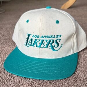 Los Angeles Lakers Teal and Cream Cap